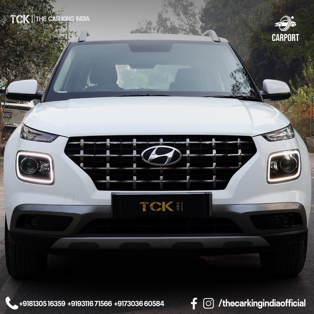 Used HYUNDAI VENUE DCT SX+ AT 2019 silver - photo 1
