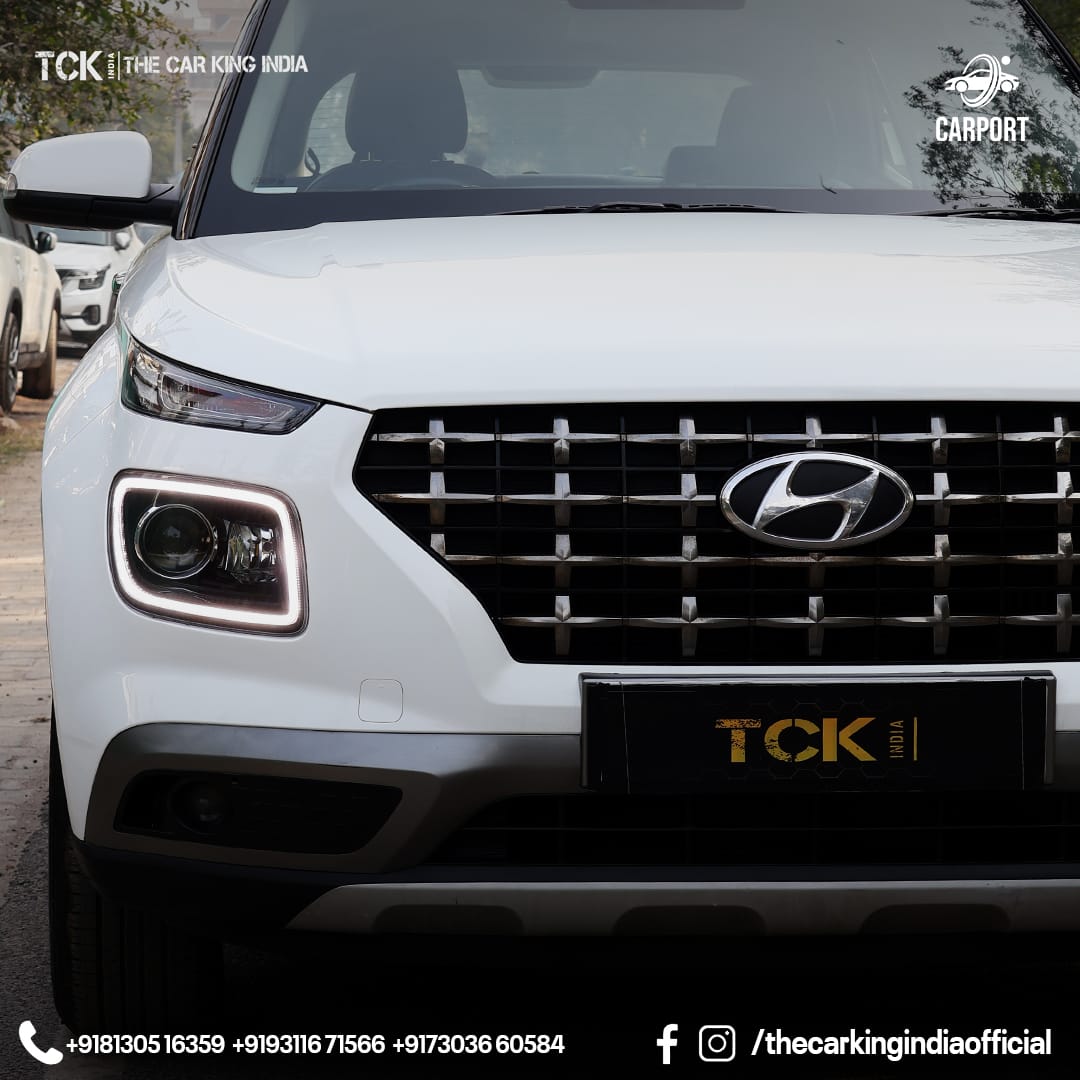 Used HYUNDAI VENUE DCT SX+ AT 2019 silver - photo 2