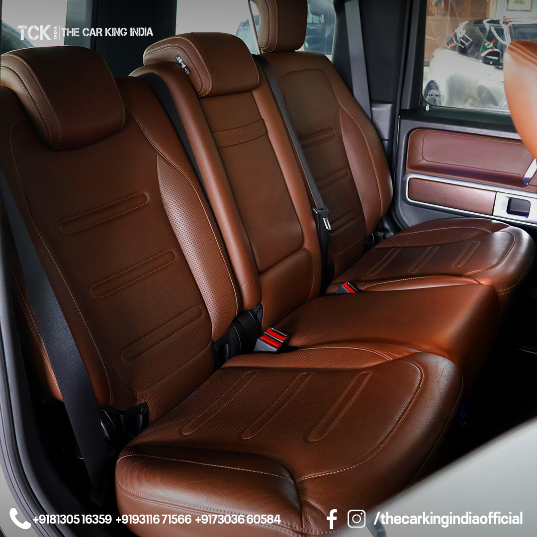 Used 2021 MERCEDES G WAGON G350D white - photo 7