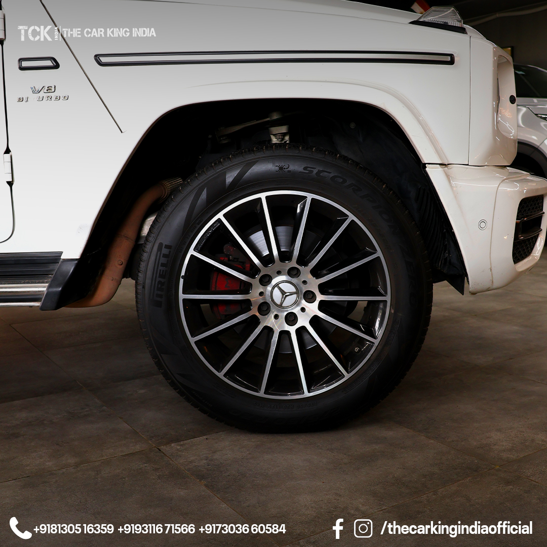 Used 2021 MERCEDES G WAGON G350D white - photo 9