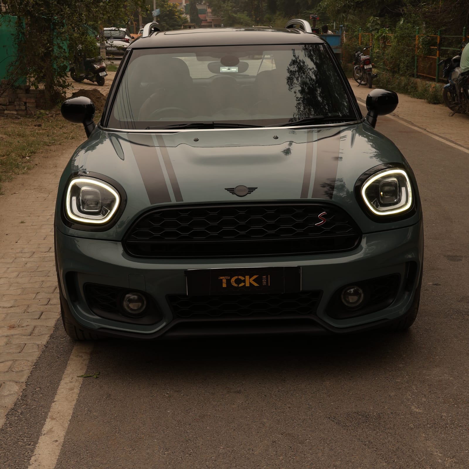 Used MINI COOPER COUNTRYMAN 2022 green - photo 1