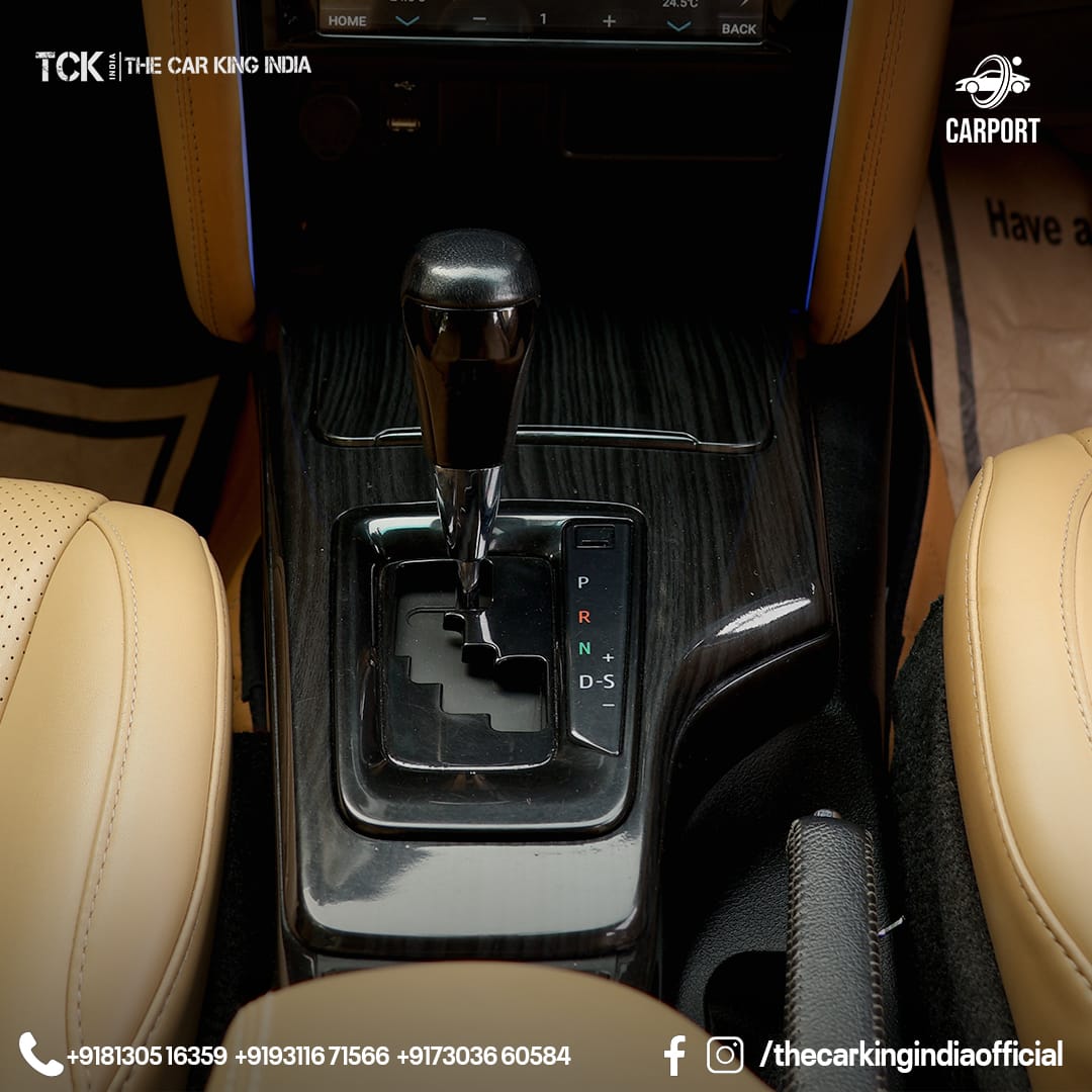 Used TOYOTA FORTUNER 2020 BS6 white - photo 7