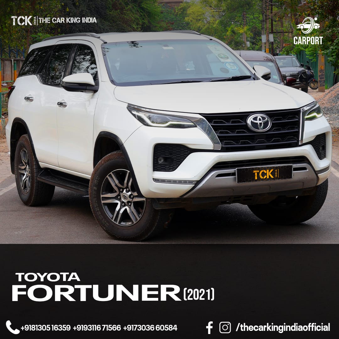 Used TOYOTA FORTUNER 4*2 AT 2021 white - photo 1