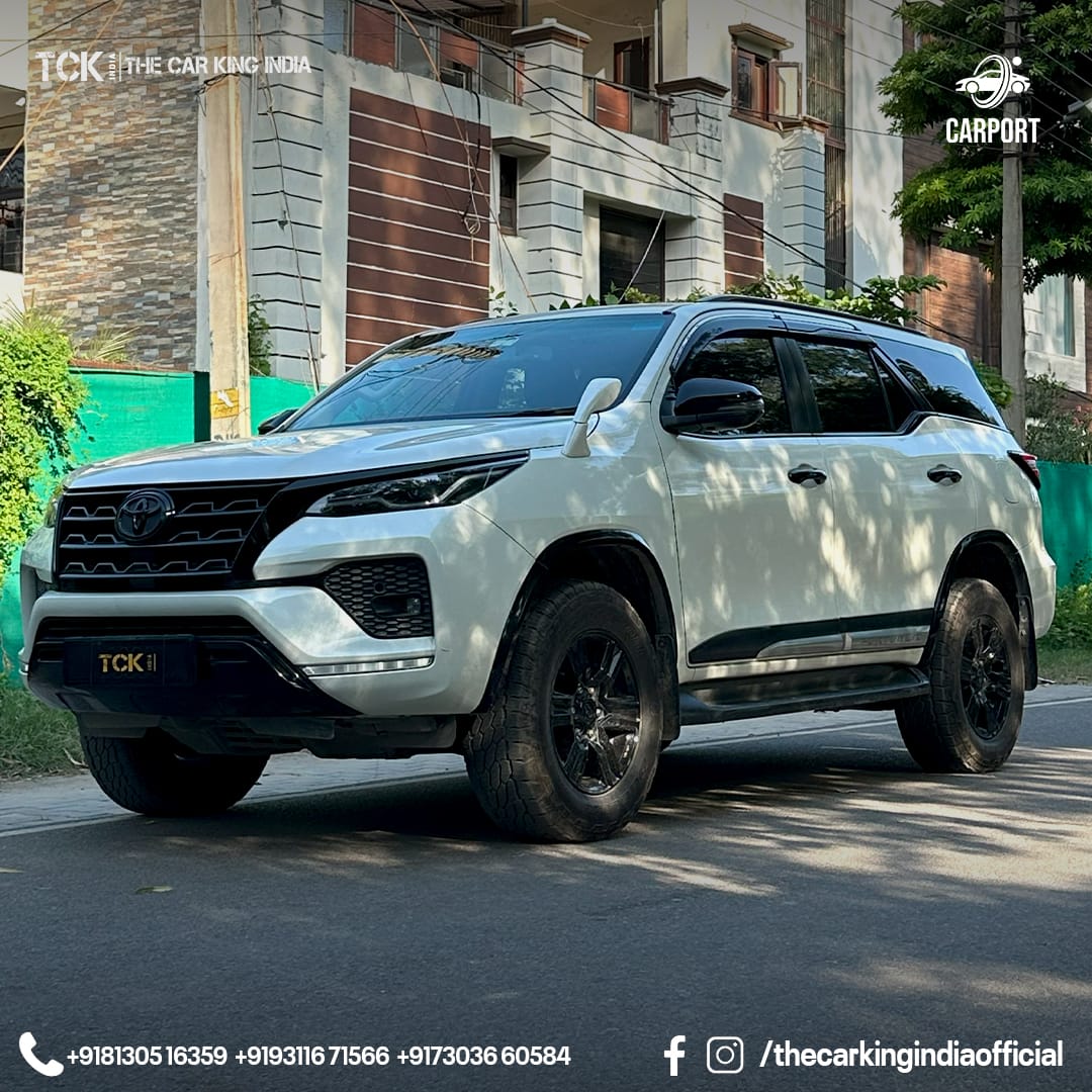 Used TOYOTA FORTUNER NEW SHAPE 4*2 AUTO 2021 white - photo 3