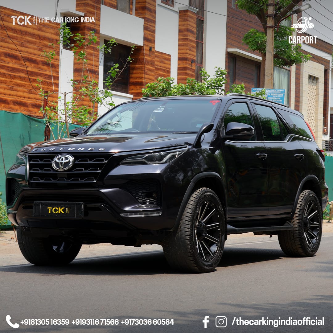Used TOYOTA FORTUNER SIGMA 4*4 MT 2023 black - photo 3