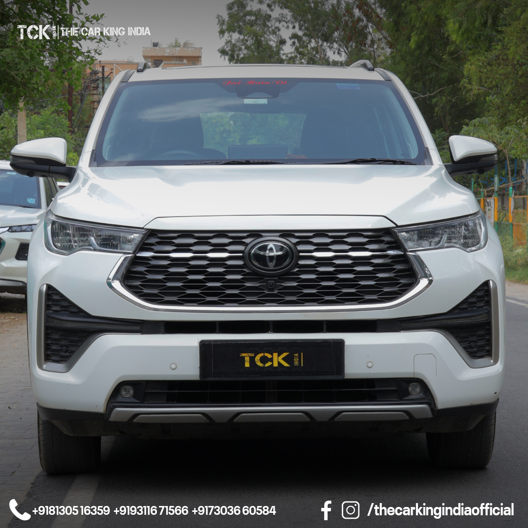 Used TOYOTA INNOVA HYCROSS ZX(O) 2025 white - photo 3